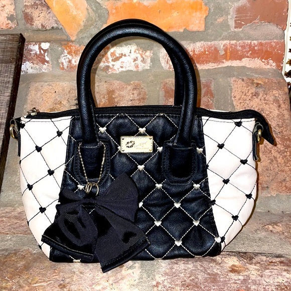 Betsey Johnson Handbags - Luv Betsey by Betsey Johnson Black & White Quilt Pattern Embroidered Hearts Bag